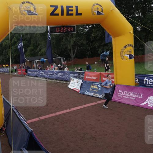 13.09.2026 - Airport Race Dennis Weichert http://msf.ph/oto/10390476 13.09.2026 10:23:17 Ziel 5128, 5282 meine-sportfotos.de