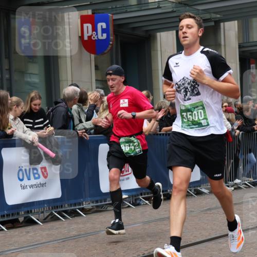13.09.2026 - 21. swb-Marathon Bremen Strokosch-Dieckow http://msf.ph/oto/10390596 13.09.2026 13:03:42 Ziel 895, 2094, 2889, 3500, 4236, 6815, 8096, 9061, 9129, 9544, 9642, 1090, 1372, 1587, 1950, 3092, 5024, 5143, 5719, 6973, 7715 meine-sportfotos.de