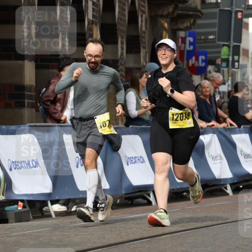 13.09.2026 - 21. swb-Marathon Bremen Strokosch-Dieckow http://msf.ph/oto/10390614 13.09.2026 11:13:51 Ziel 10484, 10545, 10883, 10889, 11084, 11392, 11670, 11954, 11999, 12280, 12460, 12521, 10491, 10799, 10880, 11027, 11902 meine-sportfotos.de