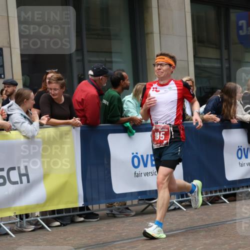 13.09.2026 - 21. swb-Marathon Bremen Strokosch-Dieckow http://msf.ph/oto/10390751 13.09.2026 13:04:05 Ziel 650, 744, 1223, 1224, 1860, 2207, 3284, 3424, 4110, 4239, 6815, 7871, 8936, 9813, 13034, 895, 1587, 2094, 2889, 3500, 4236, 8096, 9061, 9129, 9544, 9642 meine-sportfotos.de