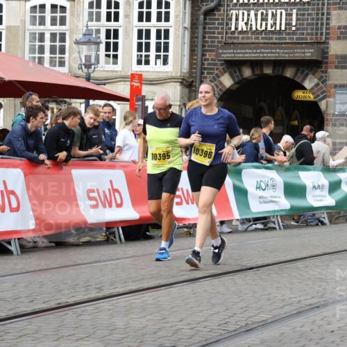13.09.2026 - 21. swb-Marathon Bremen Strokosch-Dieckow http://msf.ph/oto/10390833 13.09.2026 11:14:29 Ziel 10402, 10491, 10586, 10854, 10880, 11027, 11233, 11535, 11864, 11902, 10519, 10705, 11186, 11408 meine-sportfotos.de