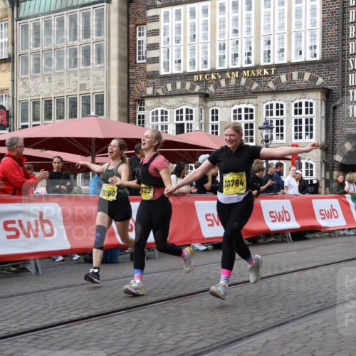 13.09.2026 - 21. swb-Marathon Bremen Strokosch-Dieckow http://msf.ph/oto/10390864 13.09.2026 11:14:34 Ziel 10395, 10396, 10402, 10586, 10784, 10854, 11027, 11233, 11535, 11703, 11864, 11902, 12100, 10519, 10557, 10705, 10805, 11097, 11098, 11186, 11288, 11408, 11876, 12193 meine-sportfotos.de