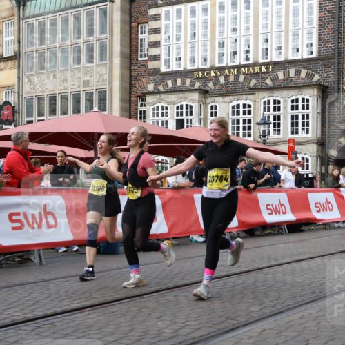 13.09.2026 - 21. swb-Marathon Bremen Strokosch-Dieckow http://msf.ph/oto/10390868 13.09.2026 11:14:34 Ziel 10395, 10396, 10402, 10586, 10784, 10854, 11027, 11233, 11535, 11703, 11864, 11902, 12100, 10519, 10557, 10705, 10805, 11097, 11098, 11186, 11288, 11408, 11876, 12193 meine-sportfotos.de