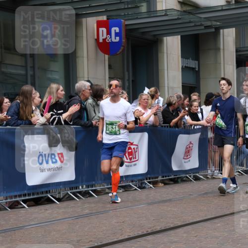 13.09.2026 - 21. swb-Marathon Bremen Strokosch-Dieckow http://msf.ph/oto/10391014 13.09.2026 13:04:40 Ziel 1336, 1712, 1822, 2297, 2646, 3196, 4729, 5674, 6708, 7538, 7814, 8054, 9306, 9495, 9689, 13187, 650, 744, 1223, 1224, 1860, 2207, 2956, 3284, 4239, 5283, 7871, 8701, 8936, 9070, 13034 meine-sportfotos.de
