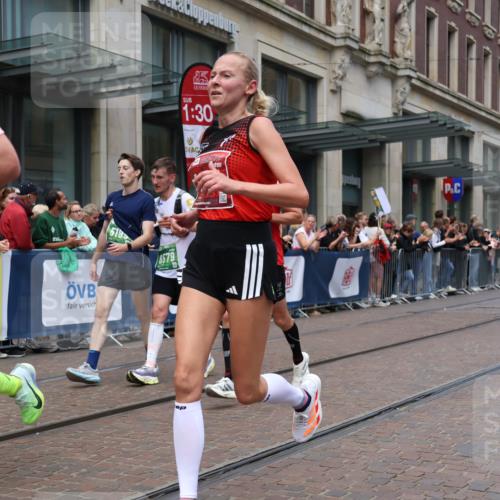 13.09.2026 - 21. swb-Marathon Bremen Strokosch-Dieckow http://msf.ph/oto/10391060 13.09.2026 13:04:45 Ziel 1336, 1822, 2297, 2646, 3196, 4729, 5674, 6708, 7102, 7538, 8054, 9306, 9495, 13187, 744, 1223, 1224, 1712, 1860, 2207, 2646, 2956, 5283, 7814, 7871, 8701, 8936, 9070, 9689, 13034 meine-sportfotos.de