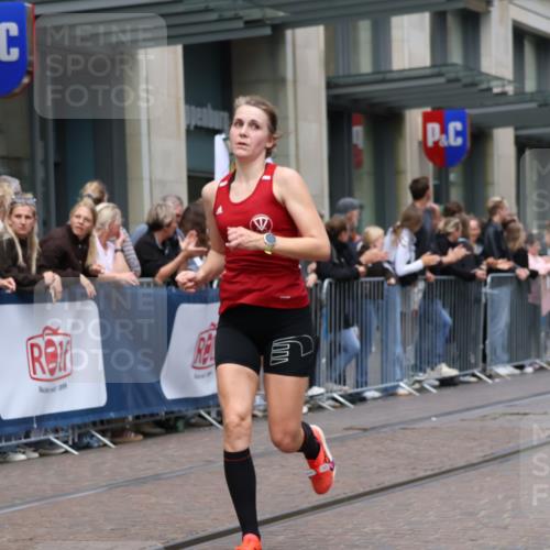 13.09.2026 - 21. swb-Marathon Bremen Strokosch-Dieckow http://msf.ph/oto/10391066 13.09.2026 13:04:49 Ziel 1336, 1822, 2297, 3196, 4025, 4729, 6708, 7102, 9273, 9495, 744, 1223, 1224, 1712, 2207, 2646, 2956, 5283, 5674, 7538, 7814, 8054, 8701, 8936, 9070, 9306, 9689, 13034, 13187 meine-sportfotos.de