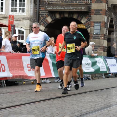13.09.2026 - 21. swb-Marathon Bremen Strokosch-Dieckow http://msf.ph/oto/10391092 13.09.2026 11:15:02 Ziel 10519, 10557, 10705, 10776, 10805, 11097, 11098, 11186, 11288, 11408, 11876, 12191, 12193, 10325, 11694, 11810, 11990, 12110 meine-sportfotos.de