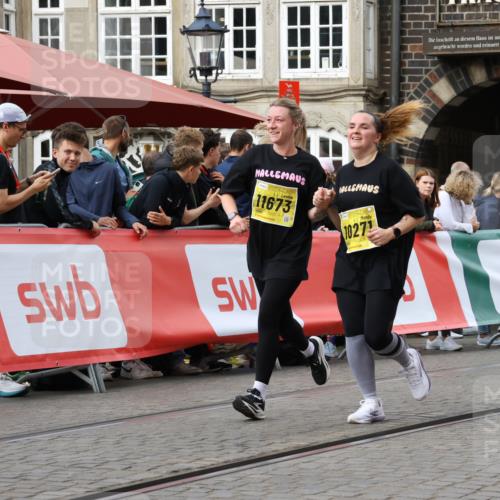 13.09.2026 - 21. swb-Marathon Bremen Strokosch-Dieckow http://msf.ph/oto/10391126 13.09.2026 11:15:06 Ziel 10271, 10519, 10557, 10705, 10752, 10776, 10805, 11085, 11097, 11098, 11186, 11288, 11408, 11645, 11673, 11876, 11974, 12191, 12193, 10606, 11424, 11990 meine-sportfotos.de