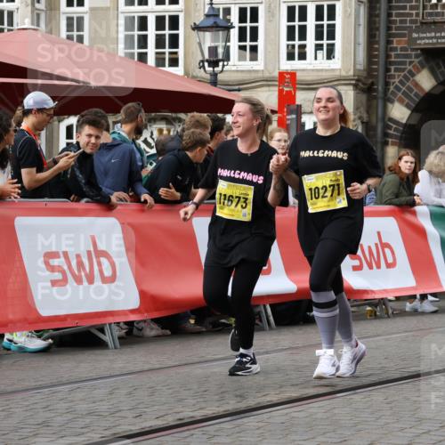 13.09.2026 - 21. swb-Marathon Bremen Strokosch-Dieckow http://msf.ph/oto/10391133 13.09.2026 11:15:06 Ziel 10271, 10519, 10557, 10705, 10752, 10776, 10805, 11085, 11097, 11098, 11186, 11288, 11408, 11645, 11673, 11876, 11974, 12191, 12193, 10606, 11424, 11990 meine-sportfotos.de