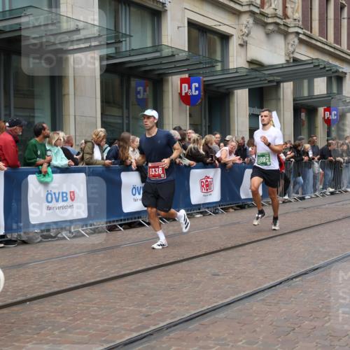13.09.2026 - 21. swb-Marathon Bremen Strokosch-Dieckow http://msf.ph/oto/10391177 13.09.2026 13:05:11 Ziel 439, 1301, 1562, 3242, 3271, 3365, 4025, 5092, 5199, 5725, 6579, 7141, 9273, 1336, 1822, 2297, 3196, 4025, 4729, 5674, 6708, 7102, 7538, 8054, 9306, 9495, 13187 meine-sportfotos.de
