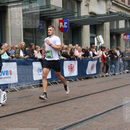 13.09.2026 - 21. swb-Marathon Bremen Strokosch-Dieckow http://msf.ph/oto/10391182 13.09.2026 13:05:12 Ziel 439, 1301, 1562, 3242, 3271, 3365, 5092, 5199, 5725, 6579, 7141, 9273, 1336, 1822, 2297, 3196, 4025, 4729, 5674, 6708, 7102, 7538, 8054, 9306, 9495 meine-sportfotos.de