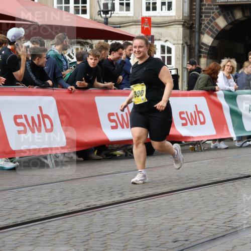 13.09.2026 - 21. swb-Marathon Bremen Strokosch-Dieckow http://msf.ph/oto/10391215 13.09.2026 11:15:17 Ziel 10271, 10325, 10557, 10605, 10752, 10776, 10805, 11085, 11288, 11645, 11673, 11694, 11810, 11876, 11974, 12110, 12191, 12193, 12333, 10606, 11424 meine-sportfotos.de