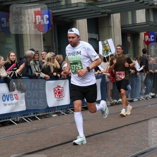 13.09.2026 - 21. swb-Marathon Bremen Strokosch-Dieckow http://msf.ph/oto/10391225 13.09.2026 13:05:17 Ziel 439, 1017, 1301, 1562, 1879, 2538, 3242, 3271, 3365, 5092, 5199, 5725, 6025, 6579, 7141, 8973, 1336, 1822, 2297, 3196, 3365, 4025, 4729, 7102, 9273 meine-sportfotos.de