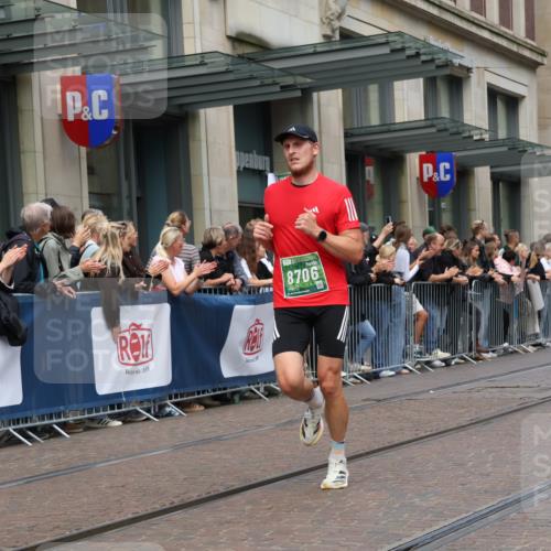 13.09.2026 - 21. swb-Marathon Bremen Strokosch-Dieckow http://msf.ph/oto/10391273 13.09.2026 13:05:35 Ziel 681, 1017, 1301, 1745, 1879, 2538, 3297, 3520, 4157, 4712, 5803, 6025, 6058, 7399, 8334, 8706, 8877, 8973, 8983, 9010, 9429, 9918, 439, 1301, 1562, 3242, 3271, 3365, 4025, 5092, 5199, 5725, 6579, 7141, 9273 meine-sportfotos.de