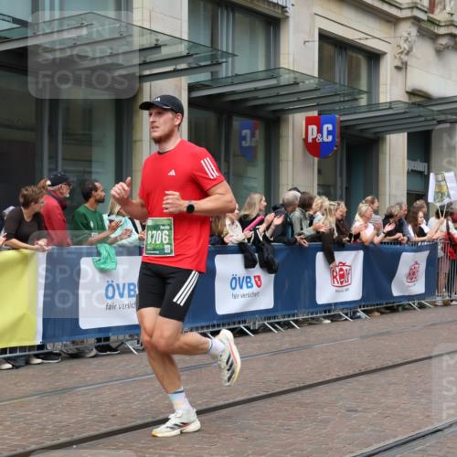 13.09.2026 - 21. swb-Marathon Bremen Strokosch-Dieckow http://msf.ph/oto/10391279 13.09.2026 13:05:36 Ziel 681, 1017, 1745, 1879, 2538, 3297, 3520, 4157, 4614, 4712, 5803, 6025, 6058, 7399, 8334, 8706, 8877, 8973, 8983, 9010, 9429, 9918, 439, 1301, 1562, 3242, 3271, 3365, 4025, 5092, 5199, 5725, 6579, 7141, 9273 meine-sportfotos.de