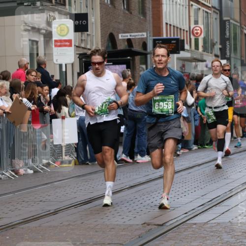 13.09.2026 - 21. swb-Marathon Bremen Strokosch-Dieckow http://msf.ph/oto/10391289 13.09.2026 13:05:39 Ziel 681, 1017, 1745, 2538, 3297, 3466, 3520, 4157, 4614, 4712, 5803, 6025, 6058, 6686, 7399, 8334, 8706, 8877, 8973, 8983, 9010, 9429, 9918, 439, 1301, 1562, 1879, 3242, 3271, 3365, 5092, 5199, 5725, 6579, 7141 meine-sportfotos.de