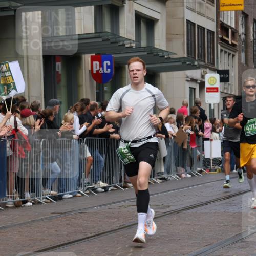 13.09.2026 - 21. swb-Marathon Bremen Strokosch-Dieckow http://msf.ph/oto/10391305 13.09.2026 13:05:44 Ziel 681, 1745, 3297, 3466, 3520, 4614, 4712, 5803, 6058, 6686, 7336, 7399, 8334, 8670, 8706, 8877, 8983, 9010, 9429, 9918, 439, 1017, 1301, 1562, 1879, 2538, 3242, 3271, 4157, 5092, 5199, 5725, 6025, 6579, 7141, 8973 meine-sportfotos.de