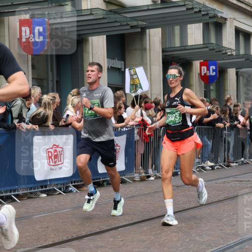 13.09.2026 - 21. swb-Marathon Bremen Strokosch-Dieckow http://msf.ph/oto/10391320 13.09.2026 13:05:46 Ziel 681, 1745, 1901, 3297, 3466, 4614, 4712, 5803, 6058, 6686, 7336, 7399, 8334, 8670, 8706, 8877, 8983, 9429, 9918, 1017, 1301, 1562, 1745, 1879, 2538, 3242, 3271, 3520, 4157, 5199, 5725, 6025, 6579, 7141, 8706, 8973, 9010 meine-sportfotos.de