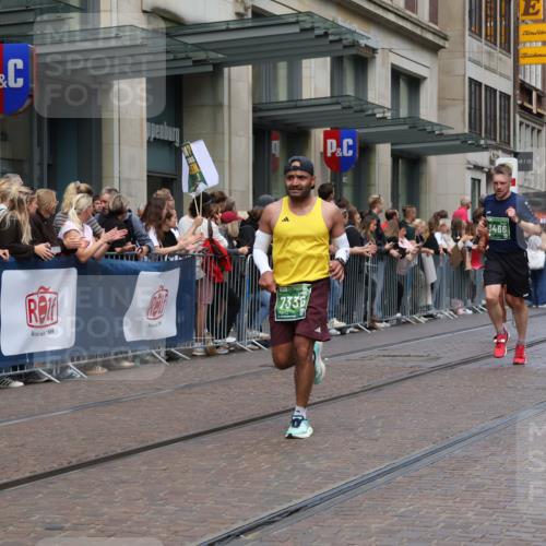 13.09.2026 - 21. swb-Marathon Bremen Strokosch-Dieckow http://msf.ph/oto/10391357 13.09.2026 13:05:53 Ziel 474, 681, 1901, 3297, 3466, 4614, 4712, 5803, 6686, 7336, 7399, 8334, 8670, 8983, 9429, 9918, 9934, 1017, 1301, 1562, 1745, 1879, 2538, 3242, 3520, 4157, 5199, 5725, 6025, 6058, 6579, 8706, 8877, 8973, 9010 meine-sportfotos.de