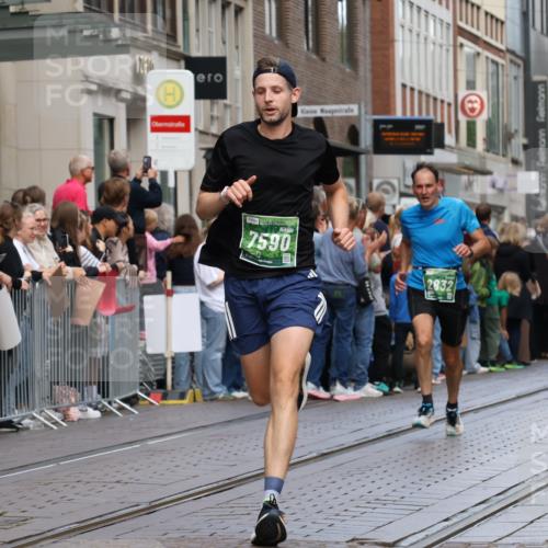 13.09.2026 - 21. swb-Marathon Bremen Strokosch-Dieckow http://msf.ph/oto/10391426 13.09.2026 13:06:16 Ziel 508, 788, 1009, 1770, 1921, 2832, 3910, 4777, 5238, 6951, 7590, 8621, 13148, 474, 681, 1901, 3297, 3466, 4614, 4712, 5803, 6686, 7336, 7399, 8334, 8670, 8983, 9429, 9918, 9934 meine-sportfotos.de