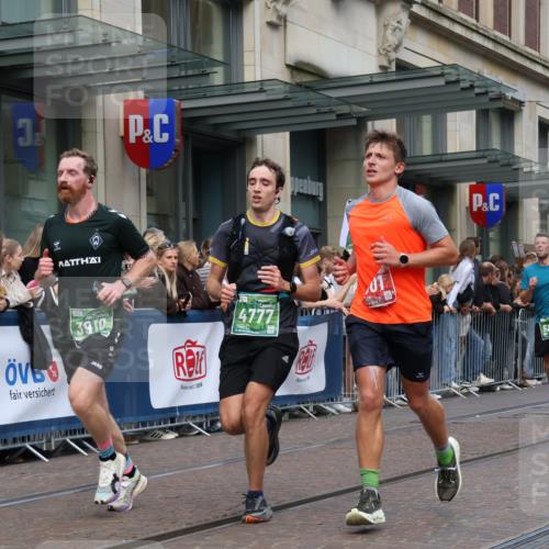 13.09.2026 - 21. swb-Marathon Bremen Strokosch-Dieckow http://msf.ph/oto/10391464 13.09.2026 13:06:25 Ziel 508, 521, 788, 1009, 1770, 1921, 2832, 3127, 3910, 4574, 4777, 5238, 6784, 6951, 8580, 8888, 474, 1901, 3466, 4614, 6686, 7336, 7590, 8621, 8670, 9934, 13148 meine-sportfotos.de