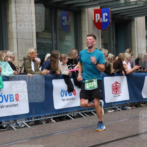 13.09.2026 - 21. swb-Marathon Bremen Strokosch-Dieckow http://msf.ph/oto/10391477 13.09.2026 13:06:27 Ziel 508, 521, 749, 788, 1009, 1770, 1921, 2832, 3127, 3910, 4574, 4777, 5238, 6784, 6951, 8580, 8888, 474, 1901, 1921, 3466, 6686, 7336, 7590, 8621, 8670, 9934, 13148 meine-sportfotos.de