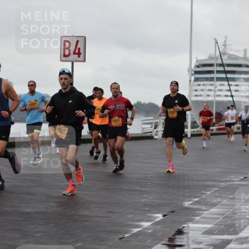 13.09.2026 - Kiel Lauf Andreas Tolksdorf http://msf.ph/oto/10399855 13.09.2026 10:57:29 Kiellinie 2809, 9464, 4, 1418, 1152, 10577, 3, 12521 meine-sportfotos.de