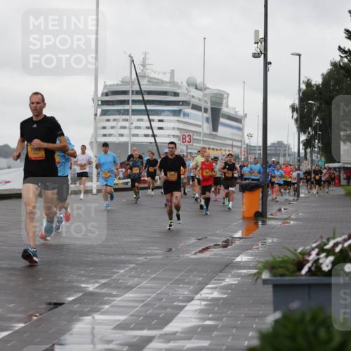 13.09.2026 - Kiel Lauf Andreas Tolksdorf http://msf.ph/oto/10400044 13.09.2026 10:57:39 Kiellinie 4, 7084, 3, 100 meine-sportfotos.de