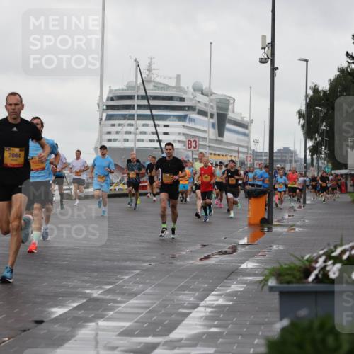 13.09.2026 - Kiel Lauf Andreas Tolksdorf http://msf.ph/oto/10400054 13.09.2026 10:57:39 Kiellinie 4, 7084, 11025, 6333, 7077, 3, 100 meine-sportfotos.de