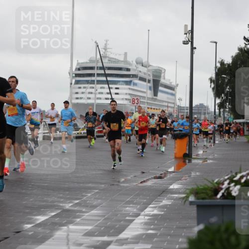 13.09.2026 - Kiel Lauf Andreas Tolksdorf http://msf.ph/oto/10400062 13.09.2026 10:57:40 Kiellinie 4, 7084, 6333, 3, 100 meine-sportfotos.de
