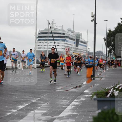 13.09.2026 - Kiel Lauf Andreas Tolksdorf http://msf.ph/oto/10400072 13.09.2026 10:57:40 Kiellinie 7084, 6333, 3, 82, 100, 3173472 meine-sportfotos.de