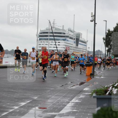 13.09.2026 - Kiel Lauf Andreas Tolksdorf http://msf.ph/oto/10400113 13.09.2026 10:57:43 Kiellinie 4, 7077, 3 meine-sportfotos.de