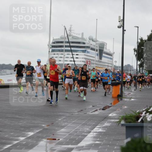 13.09.2026 - Kiel Lauf Andreas Tolksdorf http://msf.ph/oto/10400119 13.09.2026 10:57:43 Kiellinie 4, 7077, 263, 3, 100 meine-sportfotos.de