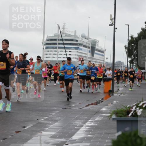 13.09.2026 - Kiel Lauf Andreas Tolksdorf http://msf.ph/oto/10400190 13.09.2026 10:57:47 Kiellinie 4, 9767, 7659, 10093, 5828, 1642, 3, 100 meine-sportfotos.de