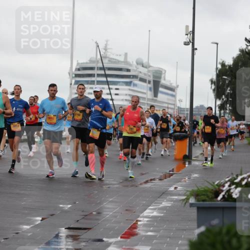 13.09.2026 - Kiel Lauf Andreas Tolksdorf http://msf.ph/oto/10400259 13.09.2026 10:57:52 Kiellinie 4, 11408, 1266, 1510, 9662, 8233, 2700, 3360 meine-sportfotos.de