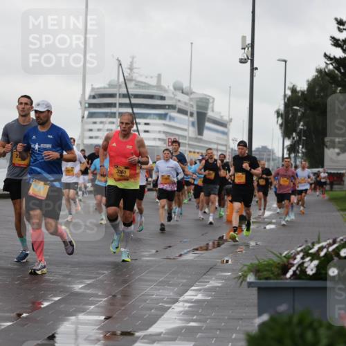 13.09.2026 - Kiel Lauf Andreas Tolksdorf http://msf.ph/oto/10400283 13.09.2026 10:57:53 Kiellinie 34, 9662, 3360, 11863, 8912 meine-sportfotos.de