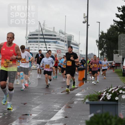 13.09.2026 - Kiel Lauf Andreas Tolksdorf http://msf.ph/oto/10400304 13.09.2026 10:57:55 Kiellinie 4, 3360, 321, 10238, 3, 11863, 8912 meine-sportfotos.de