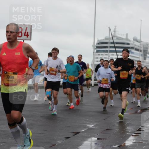 13.09.2026 - Kiel Lauf Andreas Tolksdorf http://msf.ph/oto/10400315 13.09.2026 10:57:56 Kiellinie 39, 3360, 84, 5852, 11863, 8912 meine-sportfotos.de
