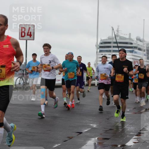 13.09.2026 - Kiel Lauf Andreas Tolksdorf http://msf.ph/oto/10400320 13.09.2026 10:57:56 Kiellinie 3360, 4, 5852, 1186, 8912, 3, 5587 meine-sportfotos.de