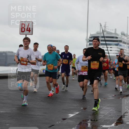 13.09.2026 - Kiel Lauf Andreas Tolksdorf http://msf.ph/oto/10400331 13.09.2026 10:57:56 Kiellinie 4, 3884, 5852, 4072, 11863, 39, 8912 meine-sportfotos.de