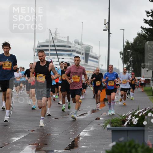 13.09.2026 - Kiel Lauf Andreas Tolksdorf http://msf.ph/oto/10400358 13.09.2026 10:57:58 Kiellinie 38, 072, 11138, 5587, 12604, 11637, 11787, 5681 meine-sportfotos.de