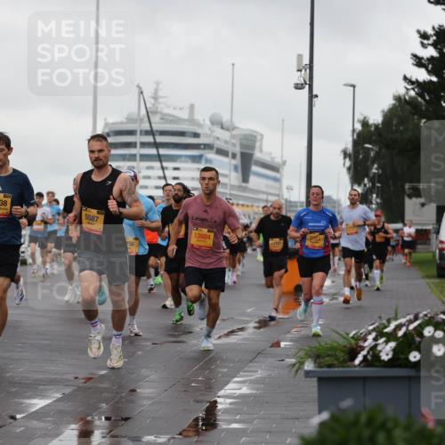 13.09.2026 - Kiel Lauf Andreas Tolksdorf http://msf.ph/oto/10400362 13.09.2026 10:57:58 Kiellinie 4, 12606, 11138, 5587, 756, 12604, 11637, 5681, 11787 meine-sportfotos.de