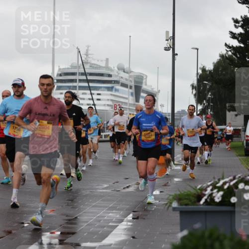 13.09.2026 - Kiel Lauf Andreas Tolksdorf http://msf.ph/oto/10400381 13.09.2026 10:58:00 Kiellinie 6230, 1756, 2604, 11118, 5681, 116378, 100 meine-sportfotos.de