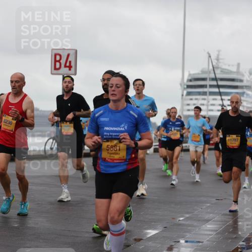 13.09.2026 - Kiel Lauf Andreas Tolksdorf http://msf.ph/oto/10400404 13.09.2026 10:58:02 Kiellinie 4, 39, 8230, 5681, 4311, 11787, 11637 meine-sportfotos.de
