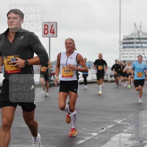 13.09.2026 - Kiel Lauf Andreas Tolksdorf http://msf.ph/oto/10400445 13.09.2026 10:58:13 Kiellinie 4, 3888, 90, 1, 4358 meine-sportfotos.de