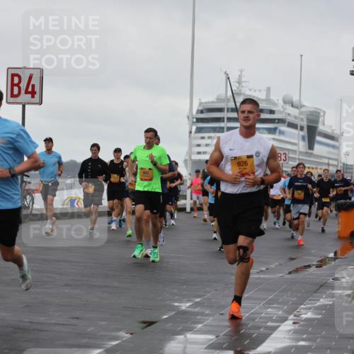 13.09.2026 - Kiel Lauf Andreas Tolksdorf http://msf.ph/oto/10400490 13.09.2026 10:58:16 Kiellinie 4, 1182, 993, 926, 3 meine-sportfotos.de