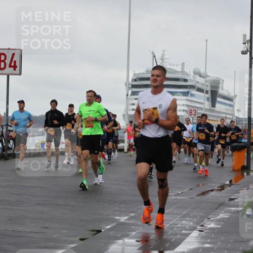 13.09.2026 - Kiel Lauf Andreas Tolksdorf http://msf.ph/oto/10400493 13.09.2026 10:58:16 Kiellinie 1182, 25, 4, 993, 3 meine-sportfotos.de