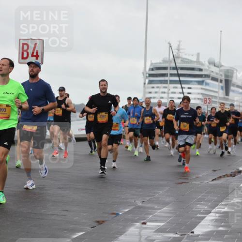 13.09.2026 - Kiel Lauf Andreas Tolksdorf http://msf.ph/oto/10400509 13.09.2026 10:58:18 Kiellinie 39, 993, 4, 5117, 2392, 0728, 333, 3, 7462 meine-sportfotos.de