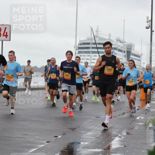 13.09.2026 - Kiel Lauf Andreas Tolksdorf http://msf.ph/oto/10400532 13.09.2026 10:58:20 Kiellinie 39, 2392, 4, 10728, 9451, 3, 333, 7462, 12486, 9071 meine-sportfotos.de