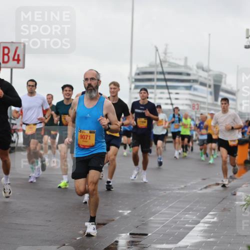 13.09.2026 - Kiel Lauf Andreas Tolksdorf http://msf.ph/oto/10400603 13.09.2026 10:58:23 Kiellinie 10341, 4, 38, 9071, 11508 meine-sportfotos.de
